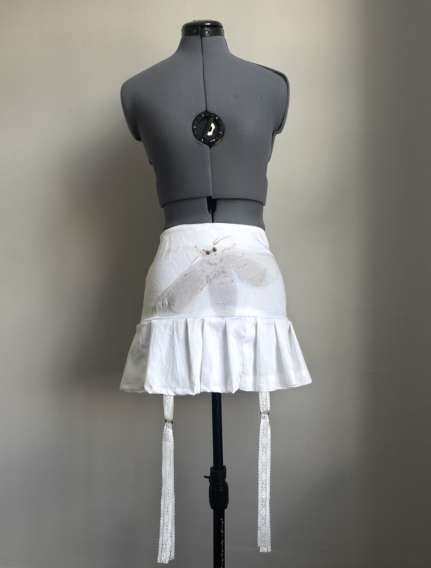 Moth garter skirt (S)